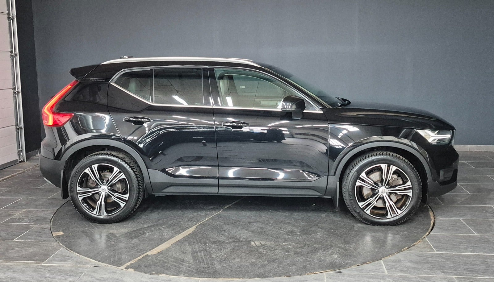 Sort Volvo XC40 fra 2021
