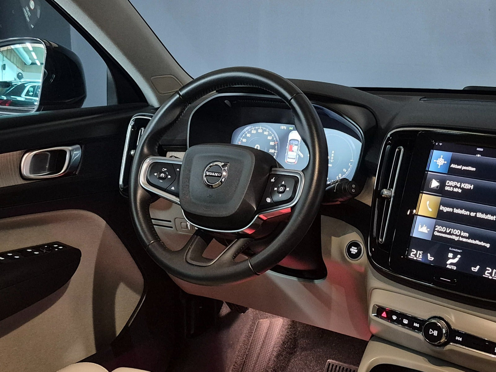 Sort Volvo XC40 fra 2021