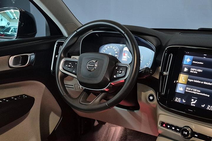 Sort Volvo XC40 fra 2021