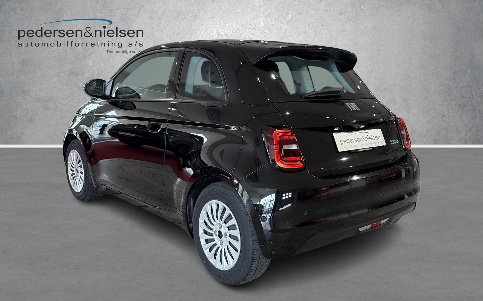Sort Fiat 500e fra 2023