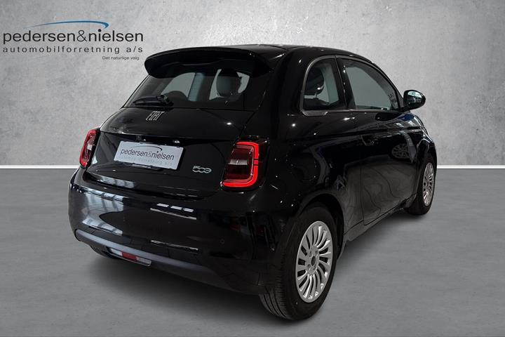 Sort Fiat 500e fra 2023