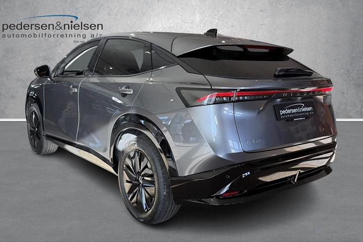 Sort Nissan Ariya fra 2026