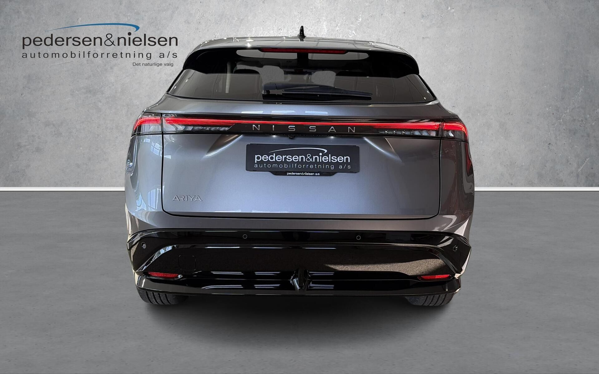 Sort Nissan Ariya fra 2026