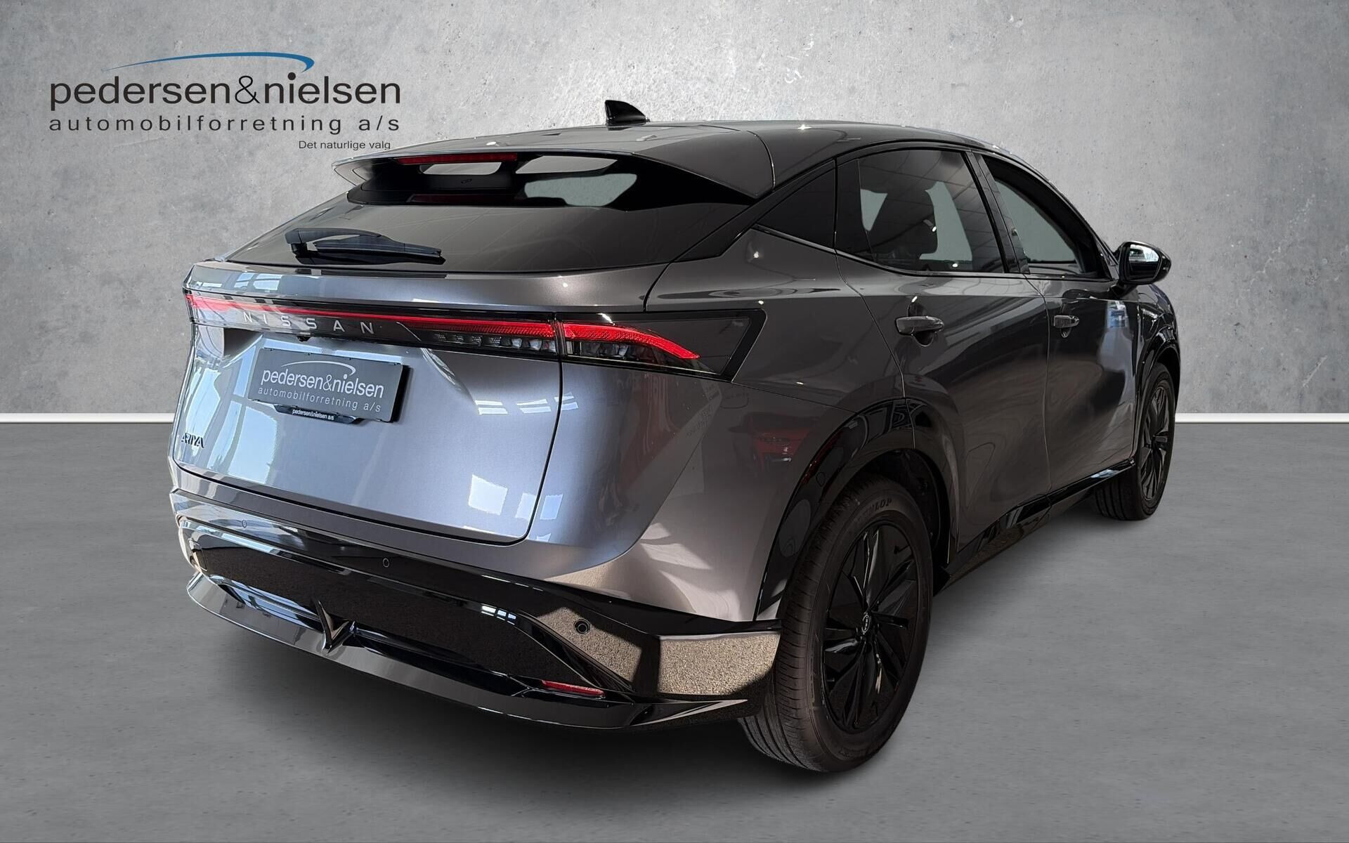 Sort Nissan Ariya fra 2026