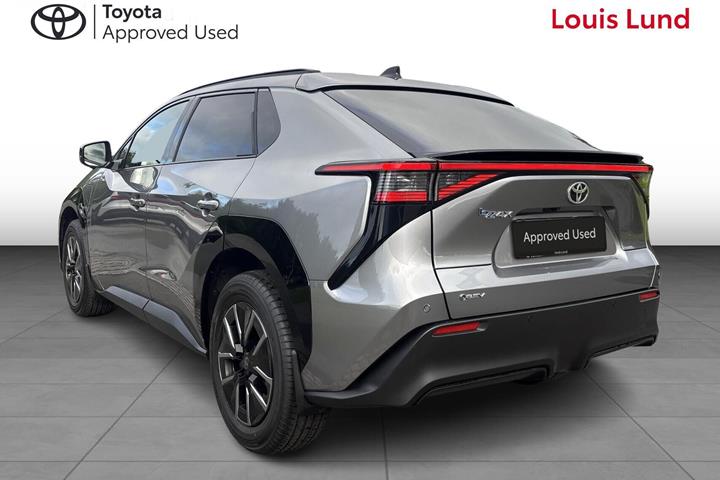 undefined Toyota BZ4X fra 2025