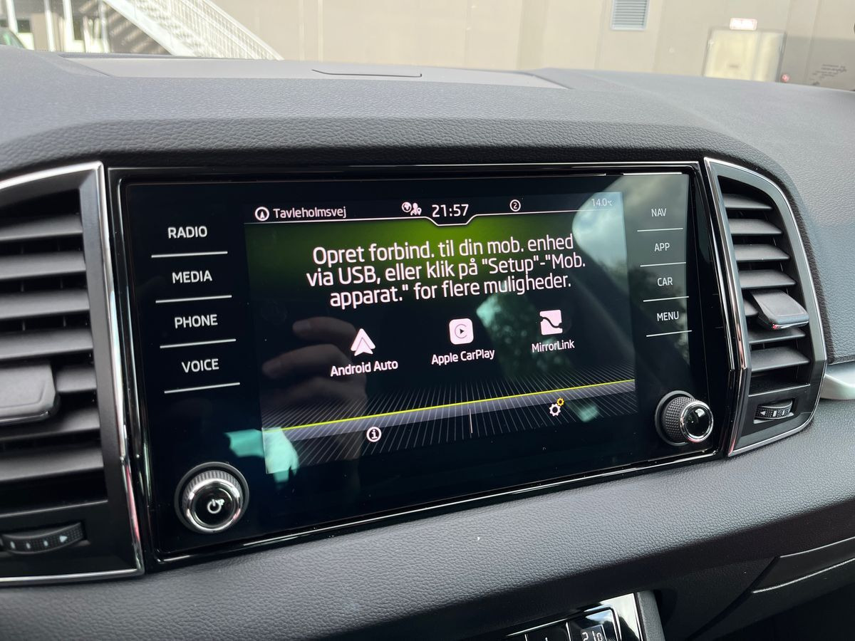 Blå Skoda Karoq fra 2022
