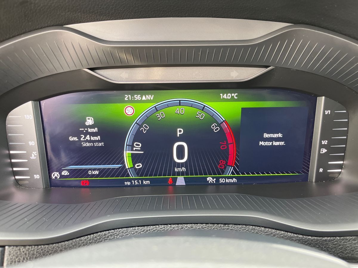 Blå Skoda Karoq fra 2022
