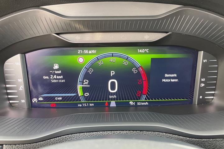 Blå Skoda Karoq fra 2022