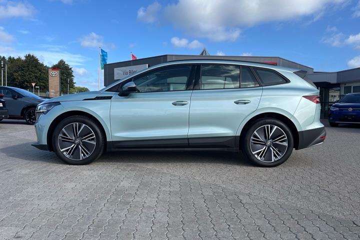 Sølv Skoda Enyaq fra 2024