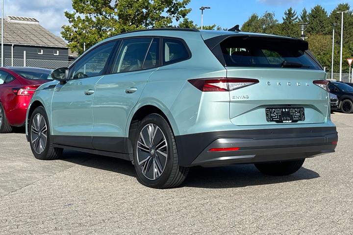 Sølv Skoda Enyaq fra 2024