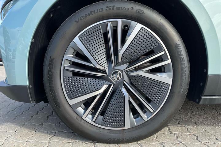 Sølv Skoda Enyaq fra 2024