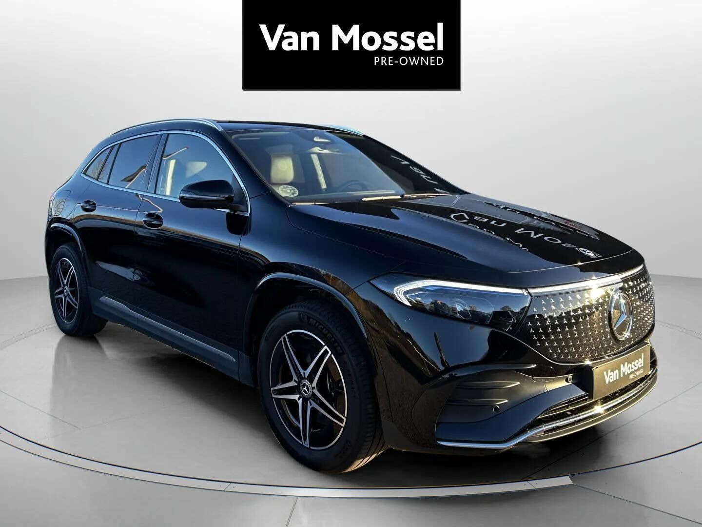 Sort Mercedes EQA250+ fra 2024