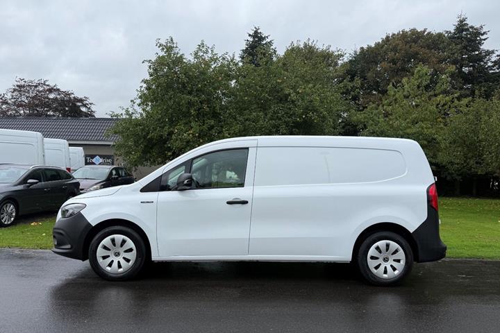 Hvid Mercedes eCitan fra 2023