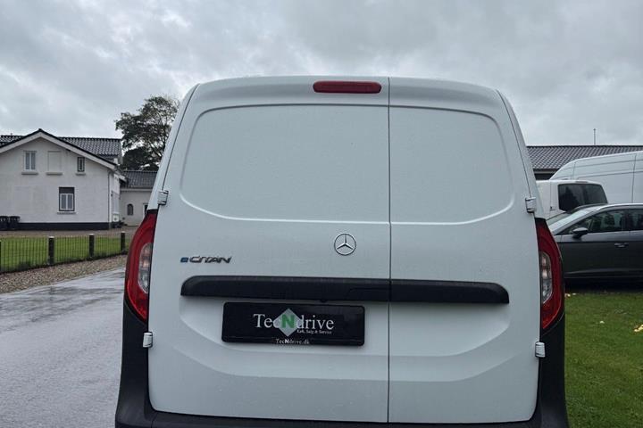Hvid Mercedes eCitan fra 2023