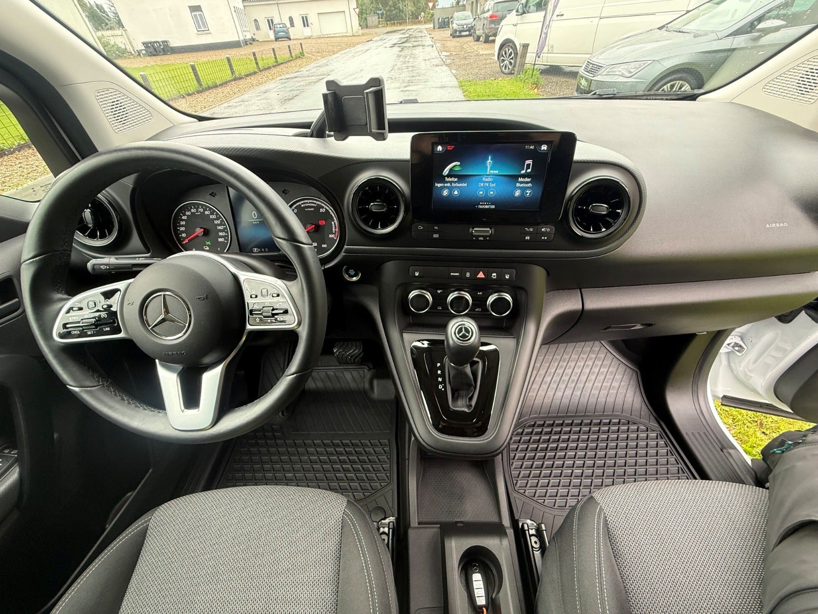 Hvid Mercedes eCitan fra 2023