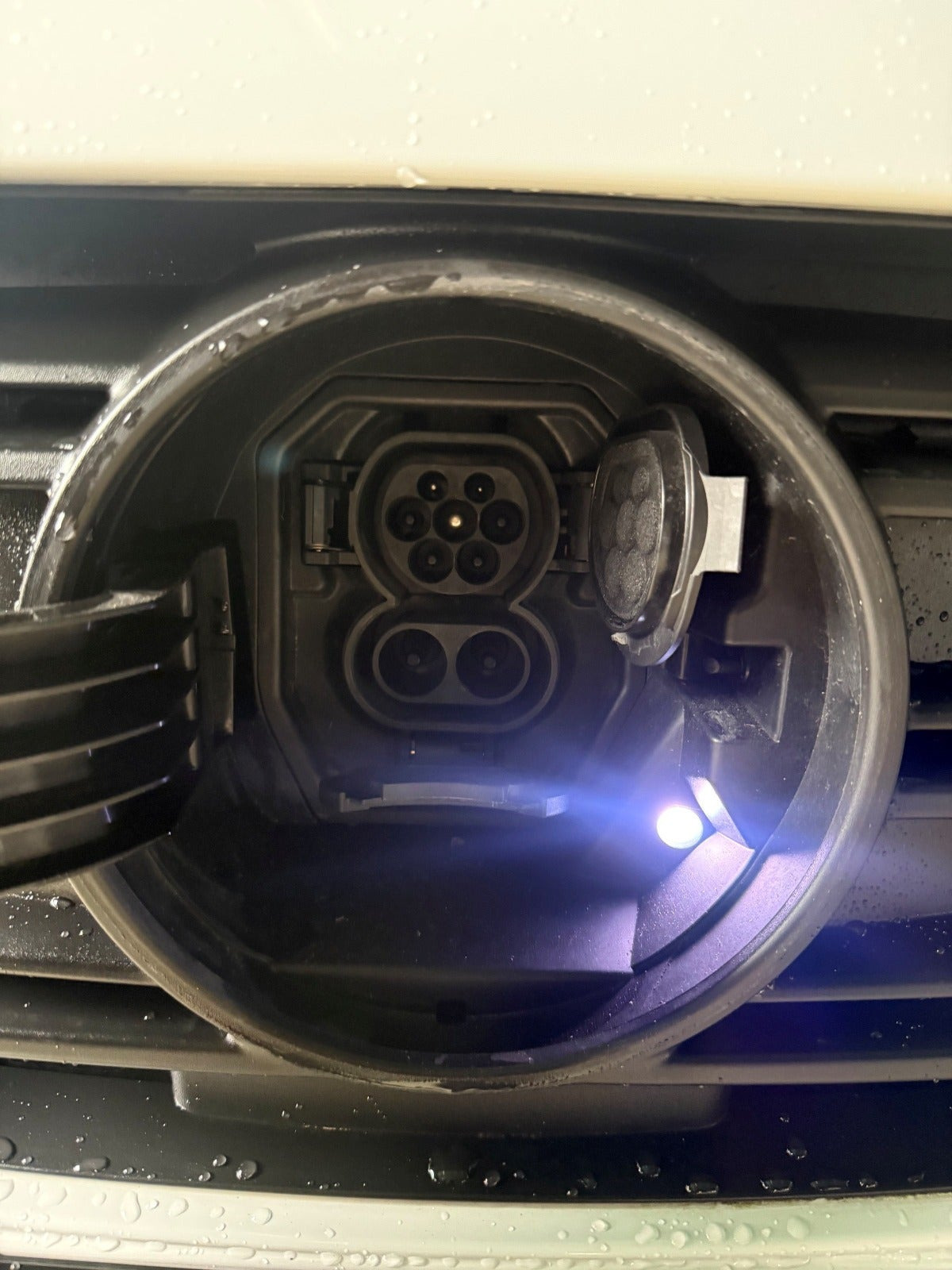 Hvid Mercedes eCitan fra 2023