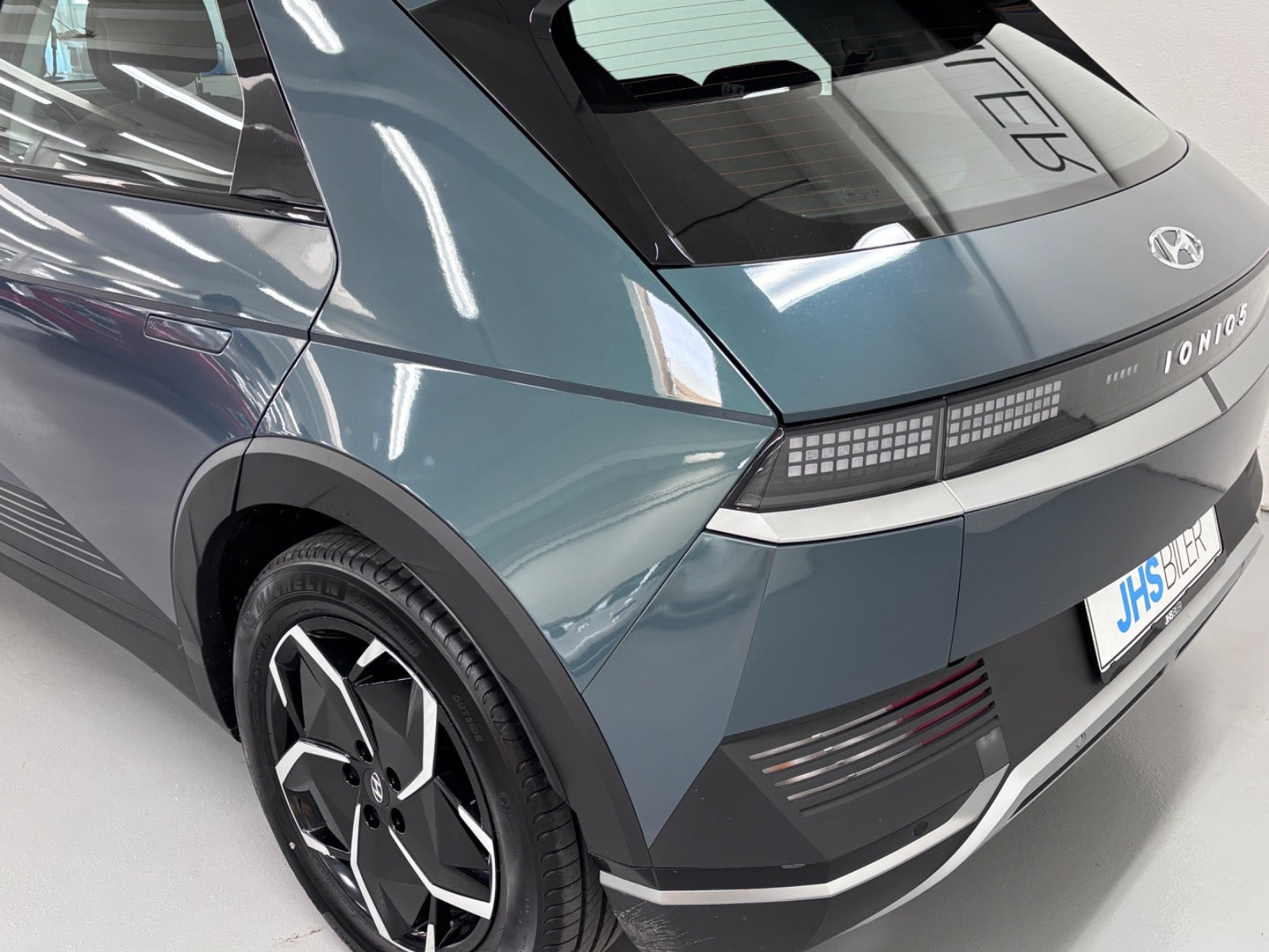 Grøn Hyundai Ioniq 5 fra 2021