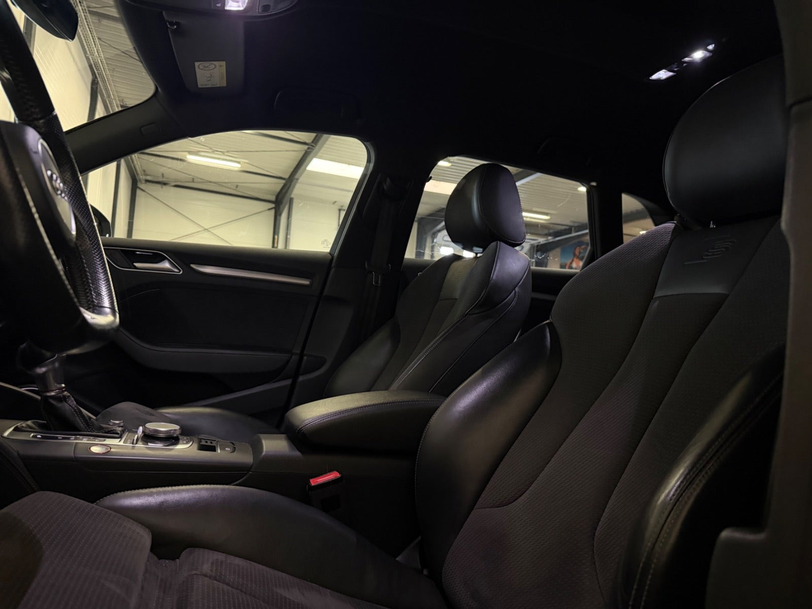 Grå Audi S3 fra 2018