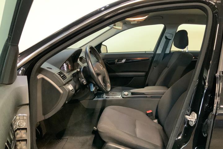 Sort Mercedes C180 fra 2010