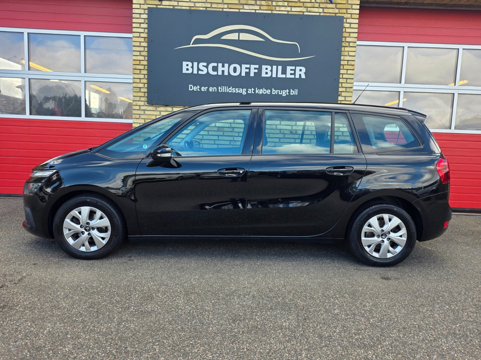 Sort Citroën Grand C4 SpaceTourer fra 2021