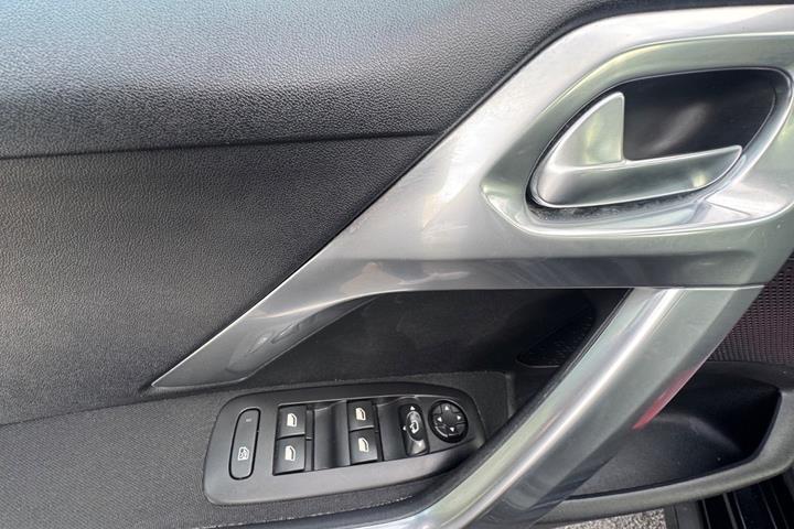 undefined Peugeot 2008 fra 2019