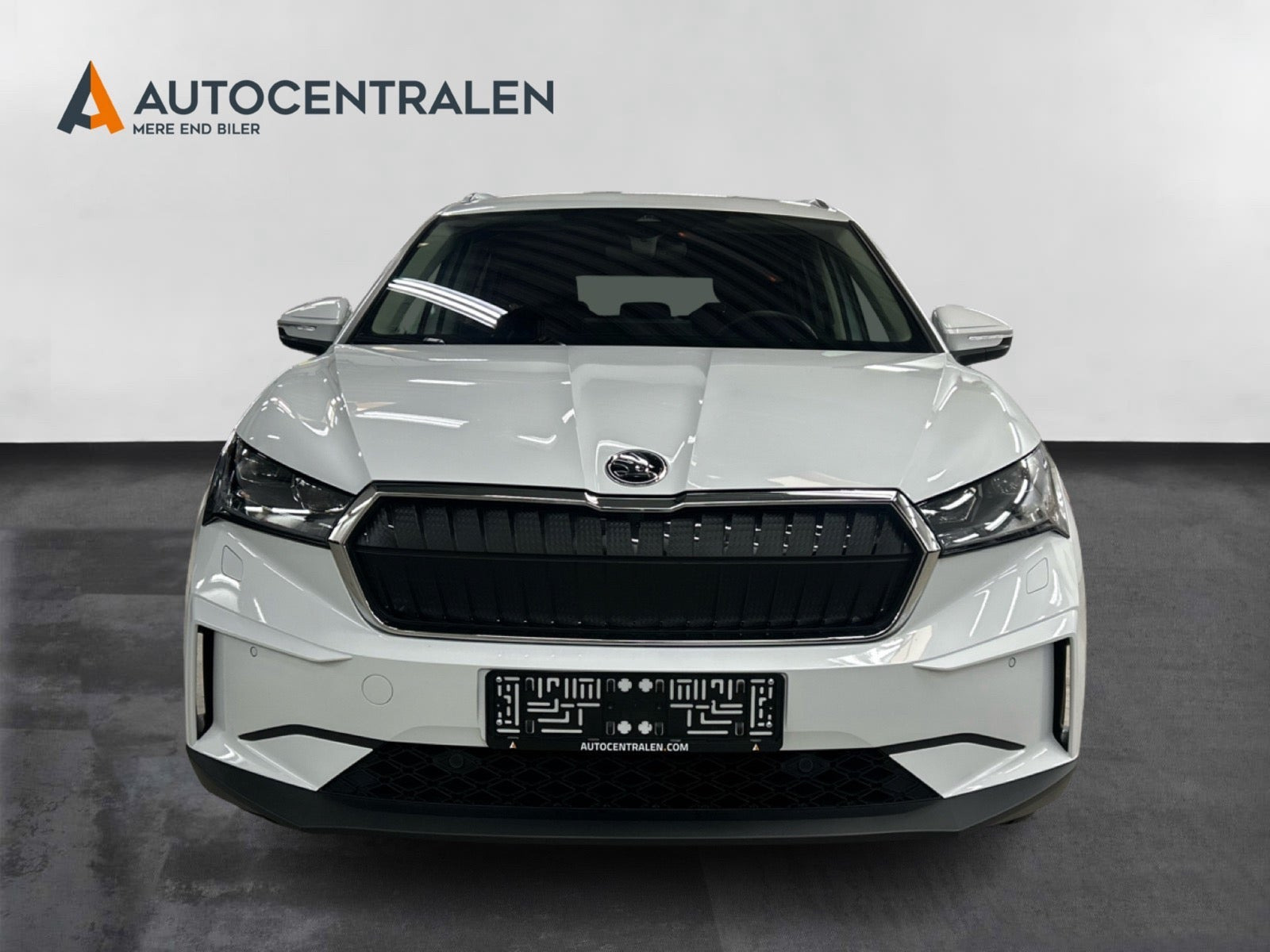 Hvid Skoda Enyaq fra 2021