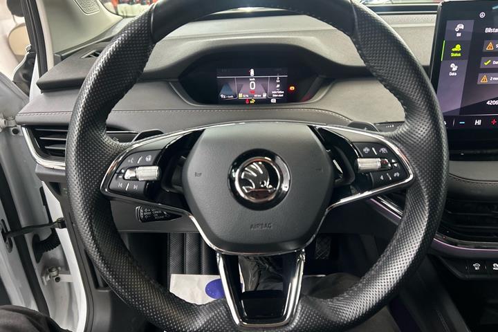 Hvid Skoda Enyaq fra 2021
