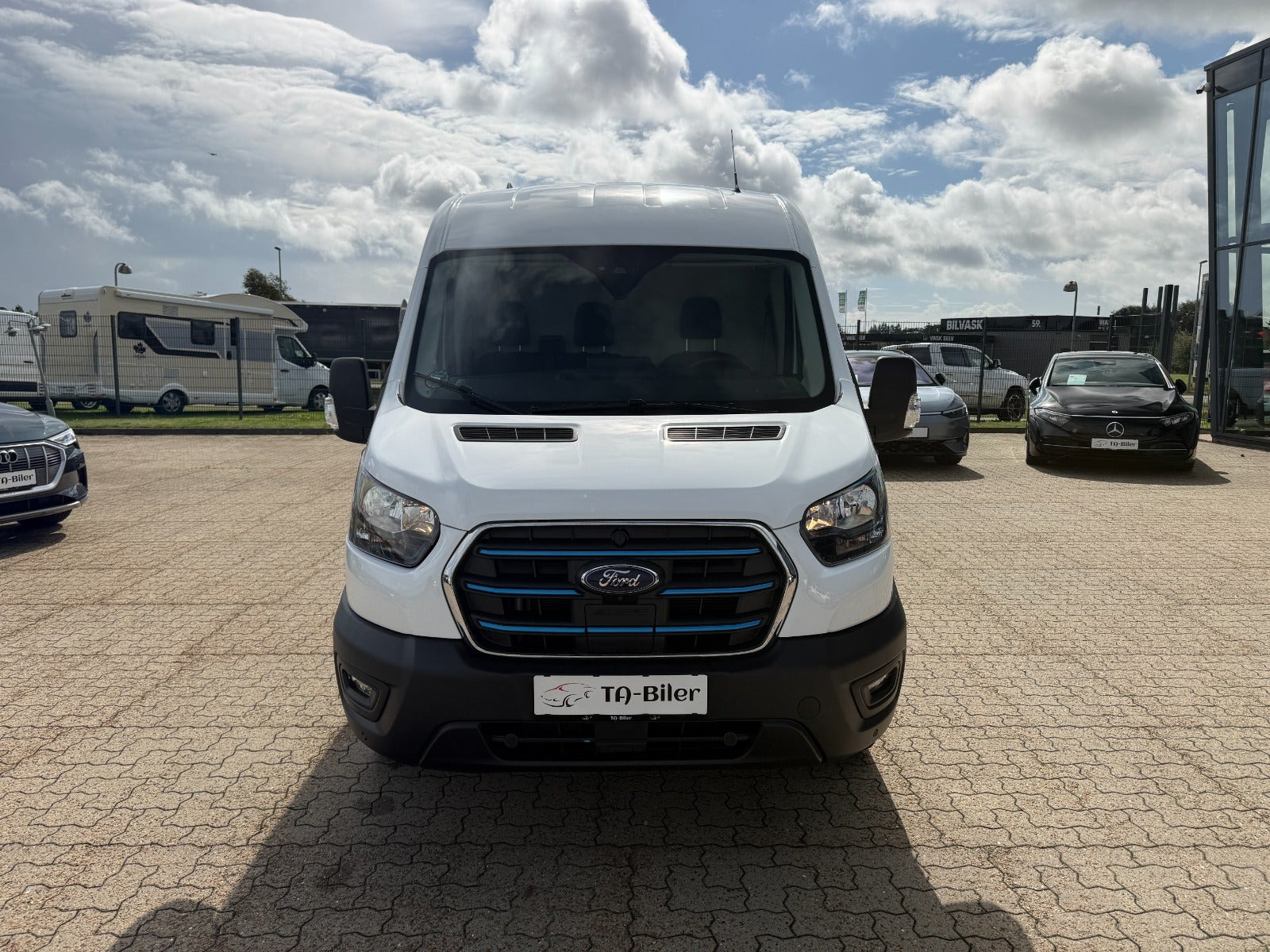 Hvid Ford E-Transit 350 L3 Van fra 2023
