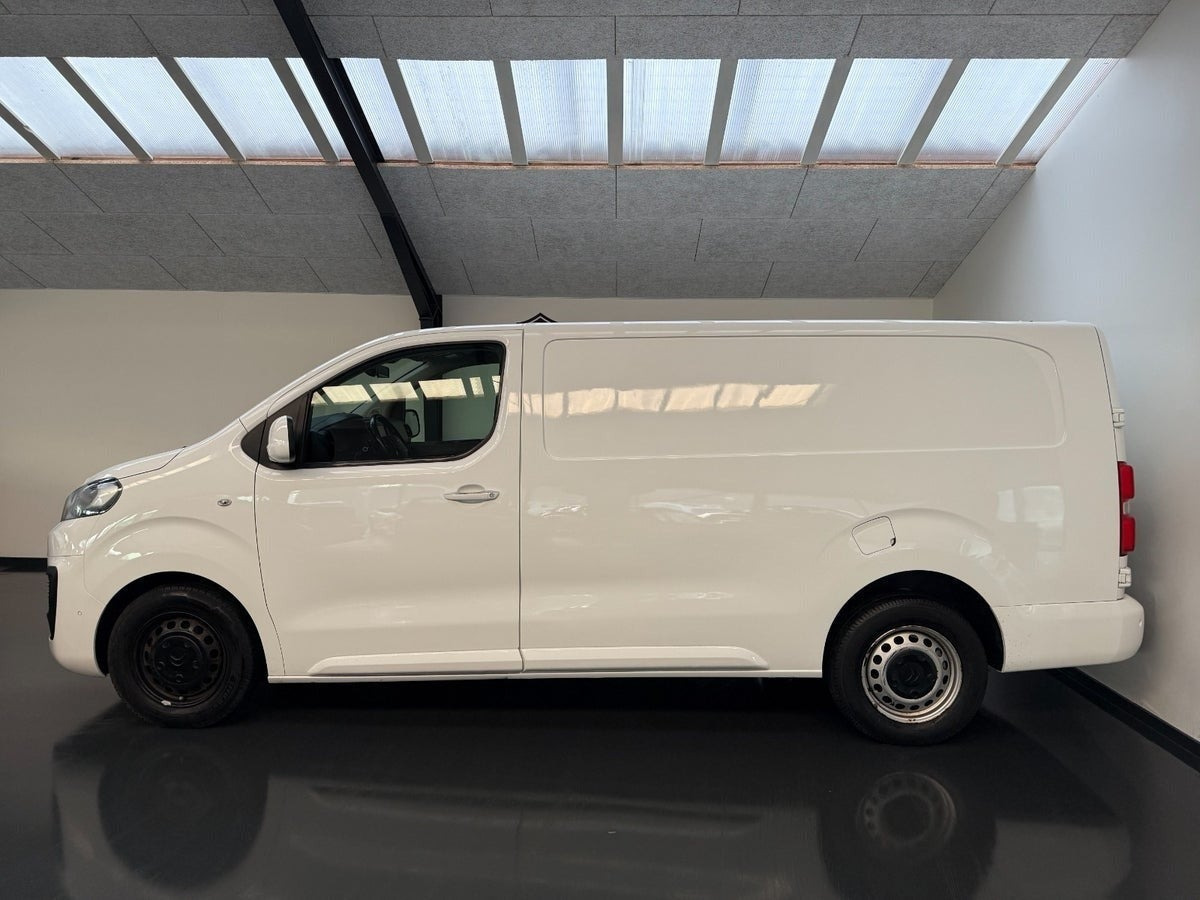Hvid Citroën Jumpy fra 2020