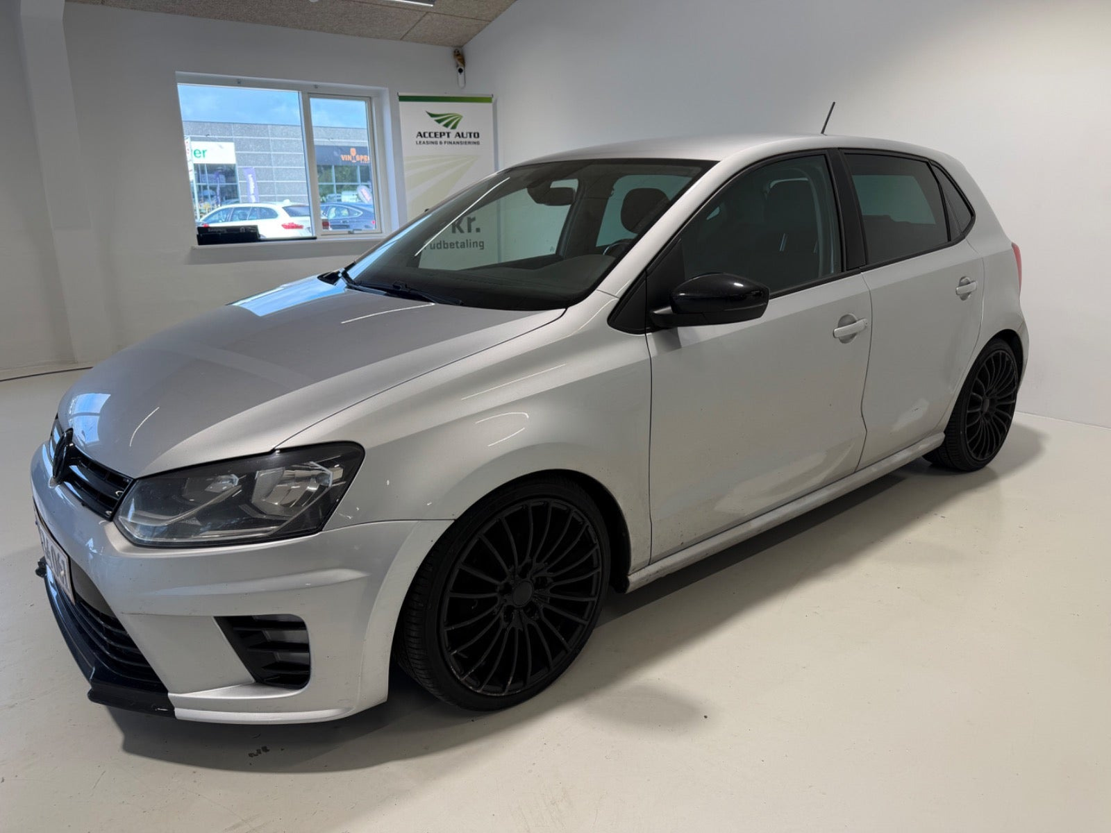 Sølv VW Polo fra 2015