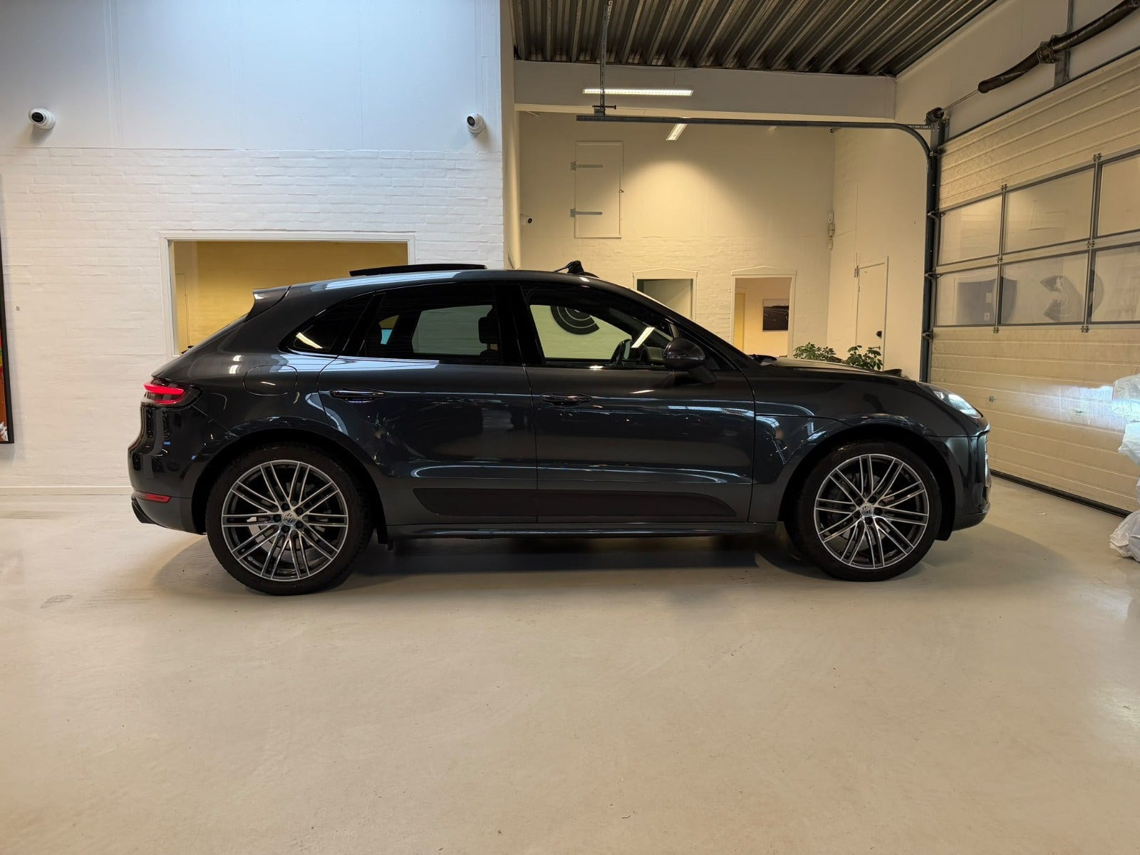 Grå Porsche Macan S fra 2020