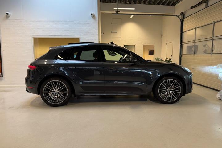 Grå Porsche Macan S fra 2020