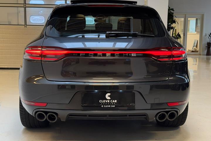 Grå Porsche Macan S fra 2020