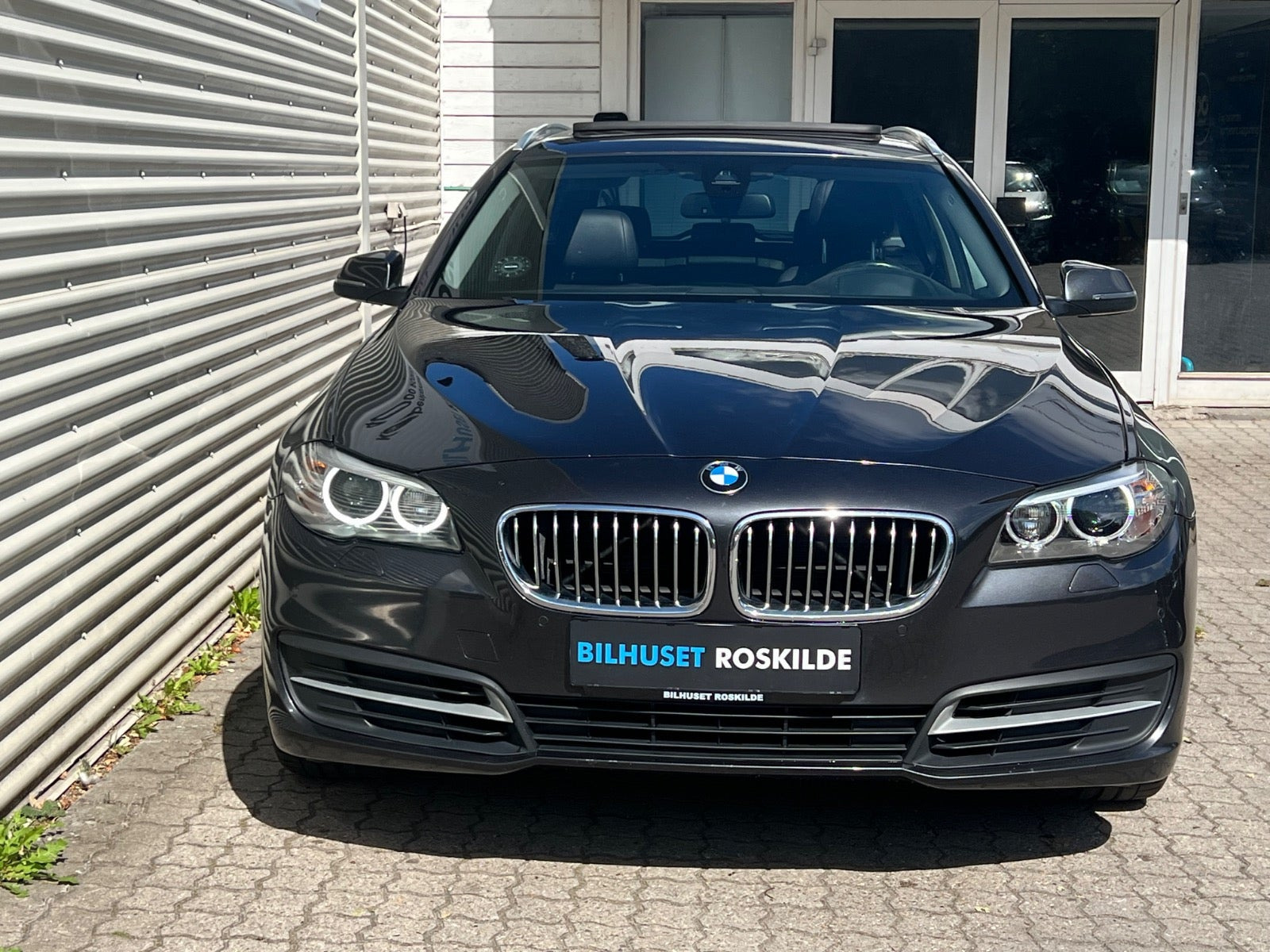 Sort BMW 525d fra 2013