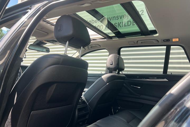 Sort BMW 525d fra 2013