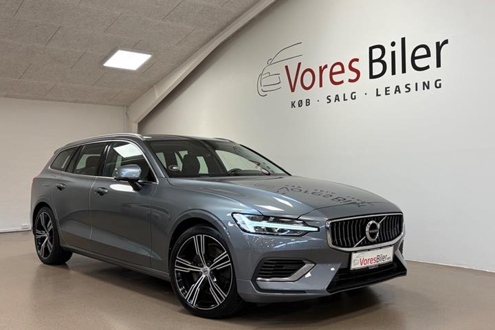 Sølv Volvo V60 fra 2021