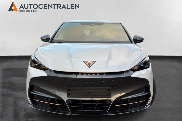 Hvid Cupra Tavascan fra 2024