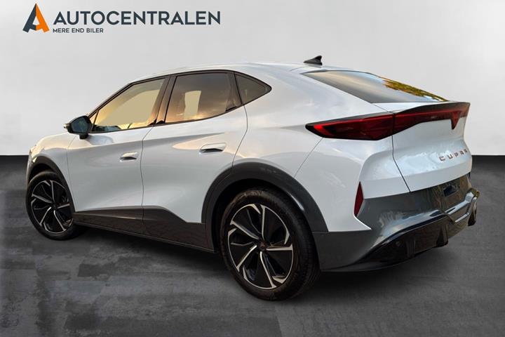 Hvid Cupra Tavascan fra 2024