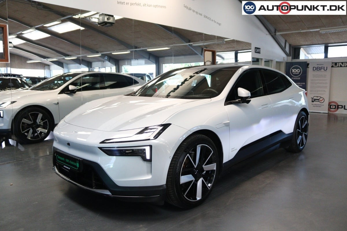 Hvid Polestar 4 fra 2025