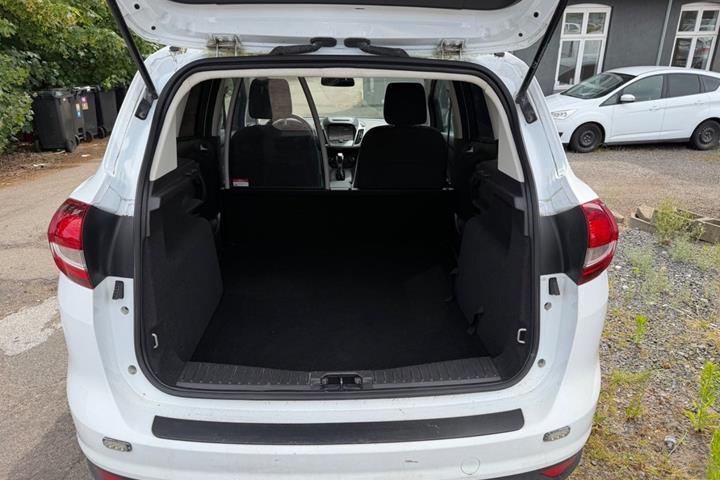 Hvid Ford C-MAX fra 2018