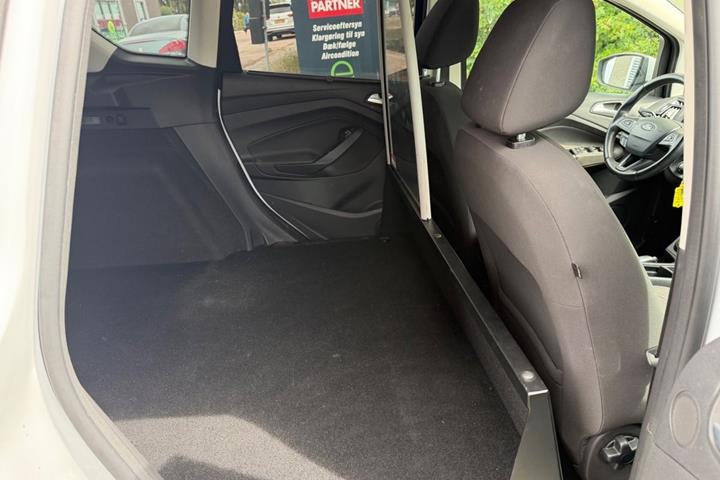Hvid Ford C-MAX fra 2018