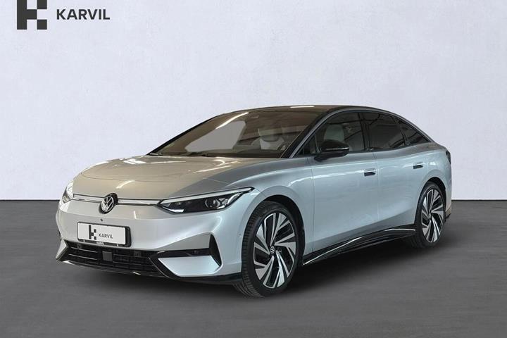 Sølv VW ID.7 fra 2025 set udefra