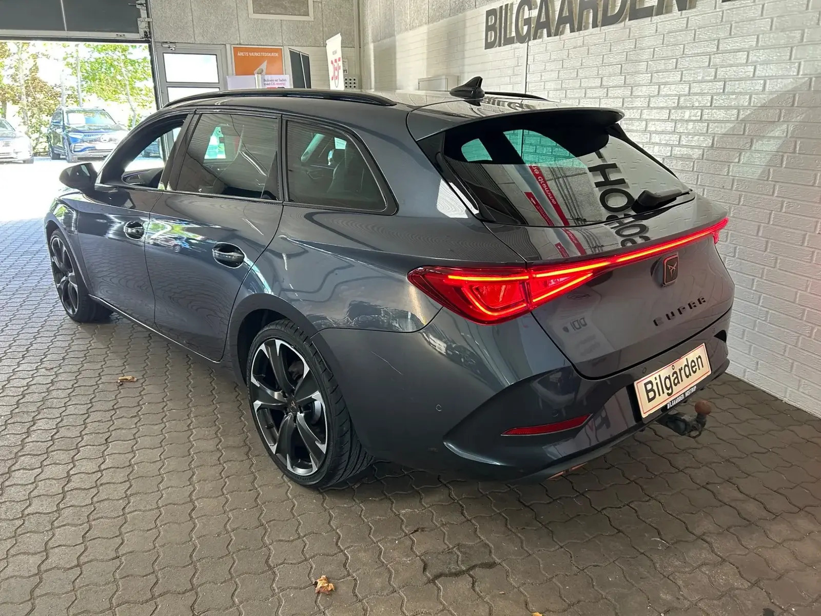 Grå Seat Leon fra 2021