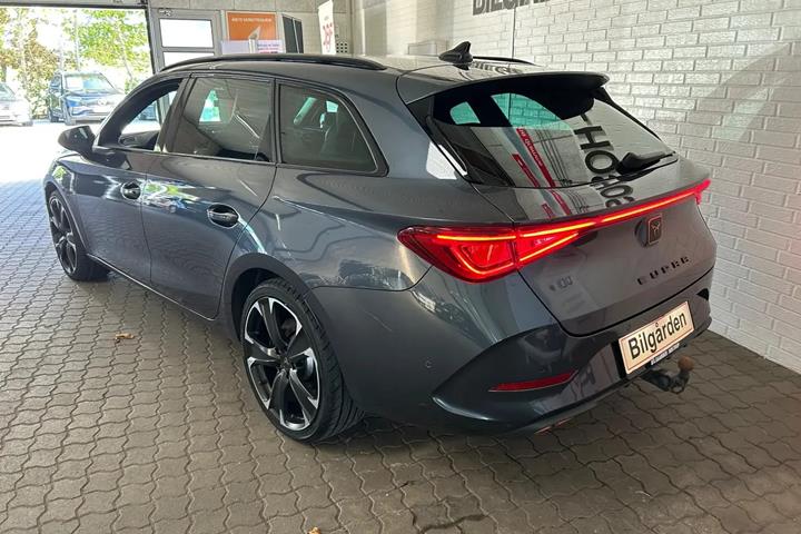 Grå Seat Leon fra 2021