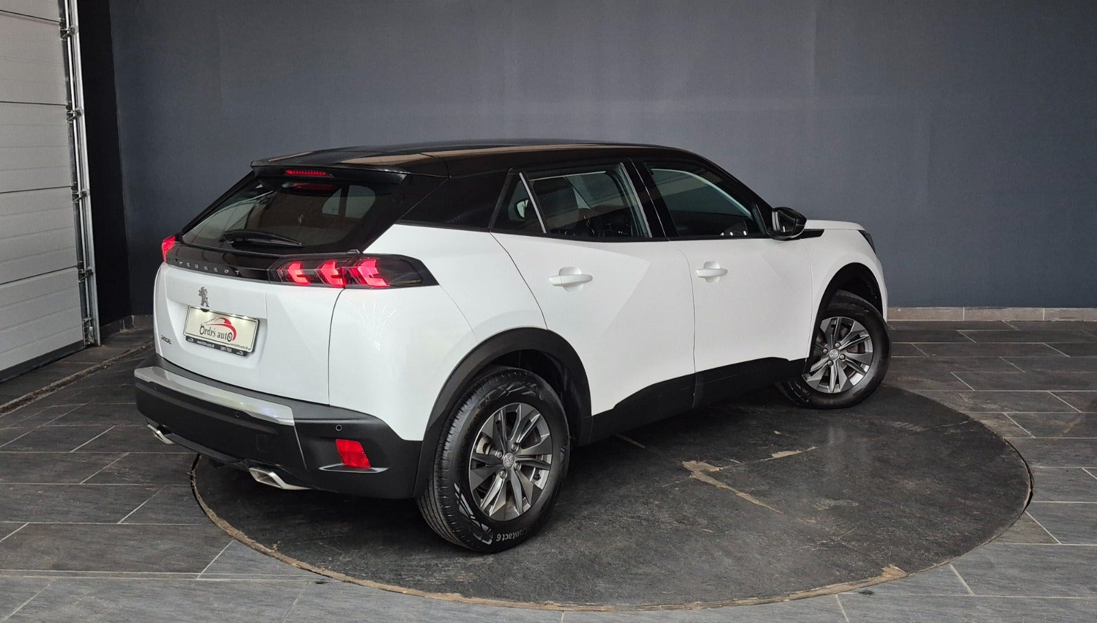 Hvid Peugeot 2008 fra 2021