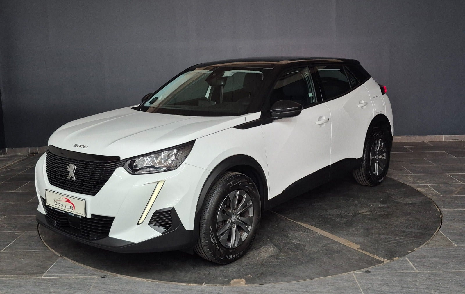 Hvid Peugeot 2008 fra 2021