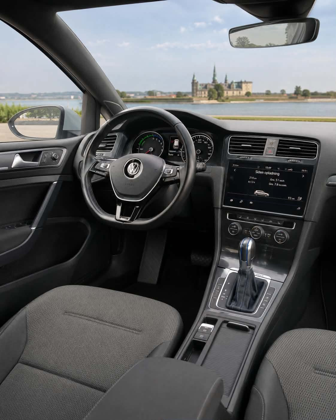 Hvid VW Golf fra 2017