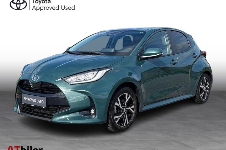 Grøn Toyota Yaris fra 2025