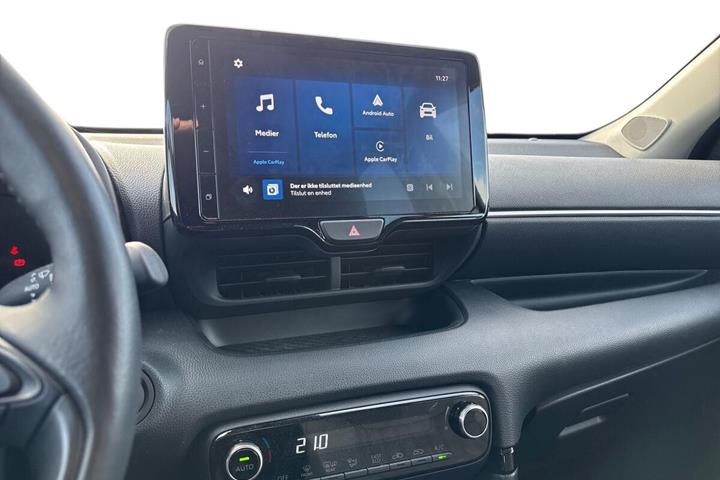 Grøn Toyota Yaris fra 2025