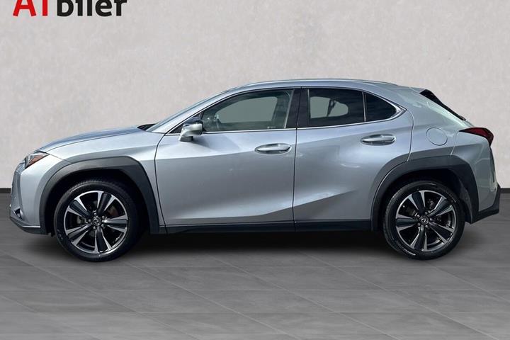 undefined Lexus UX fra 2023 set udefra